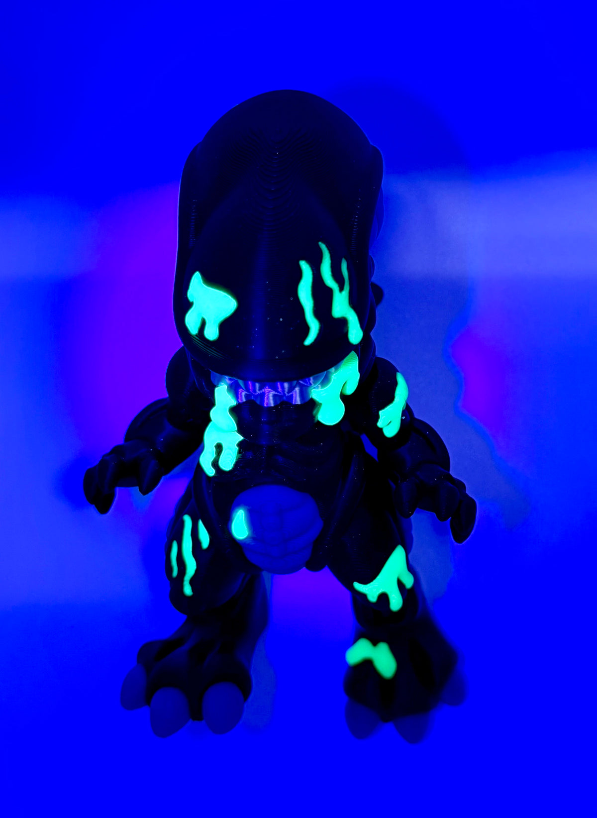 Xenomorph injured 3D printed Flexi – Glow in the dark Saliva & injury’s. SilverTeeth, 4” Tall