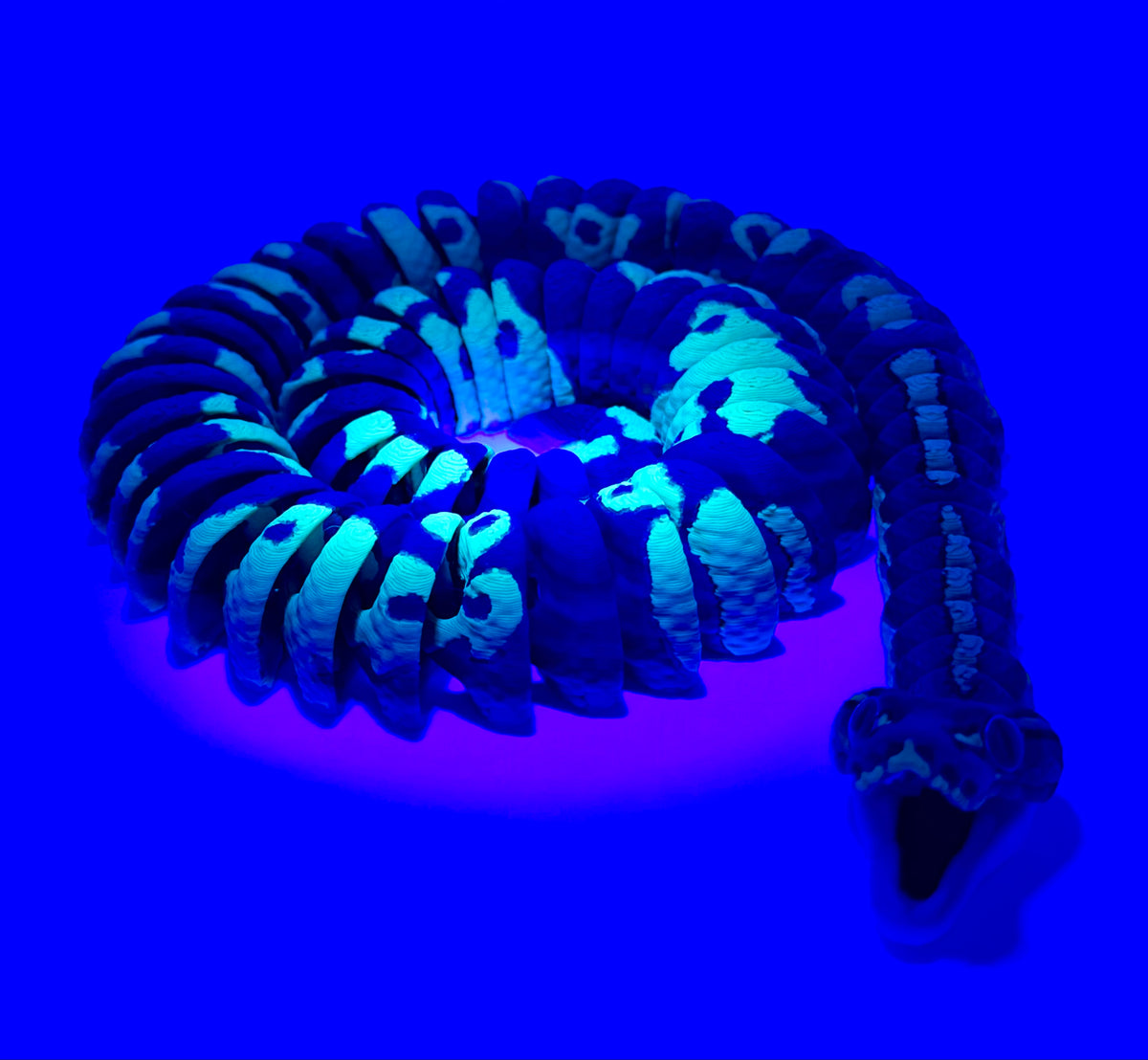 Ball Python Flexi – Brown Gradient UV Reactive, 20”