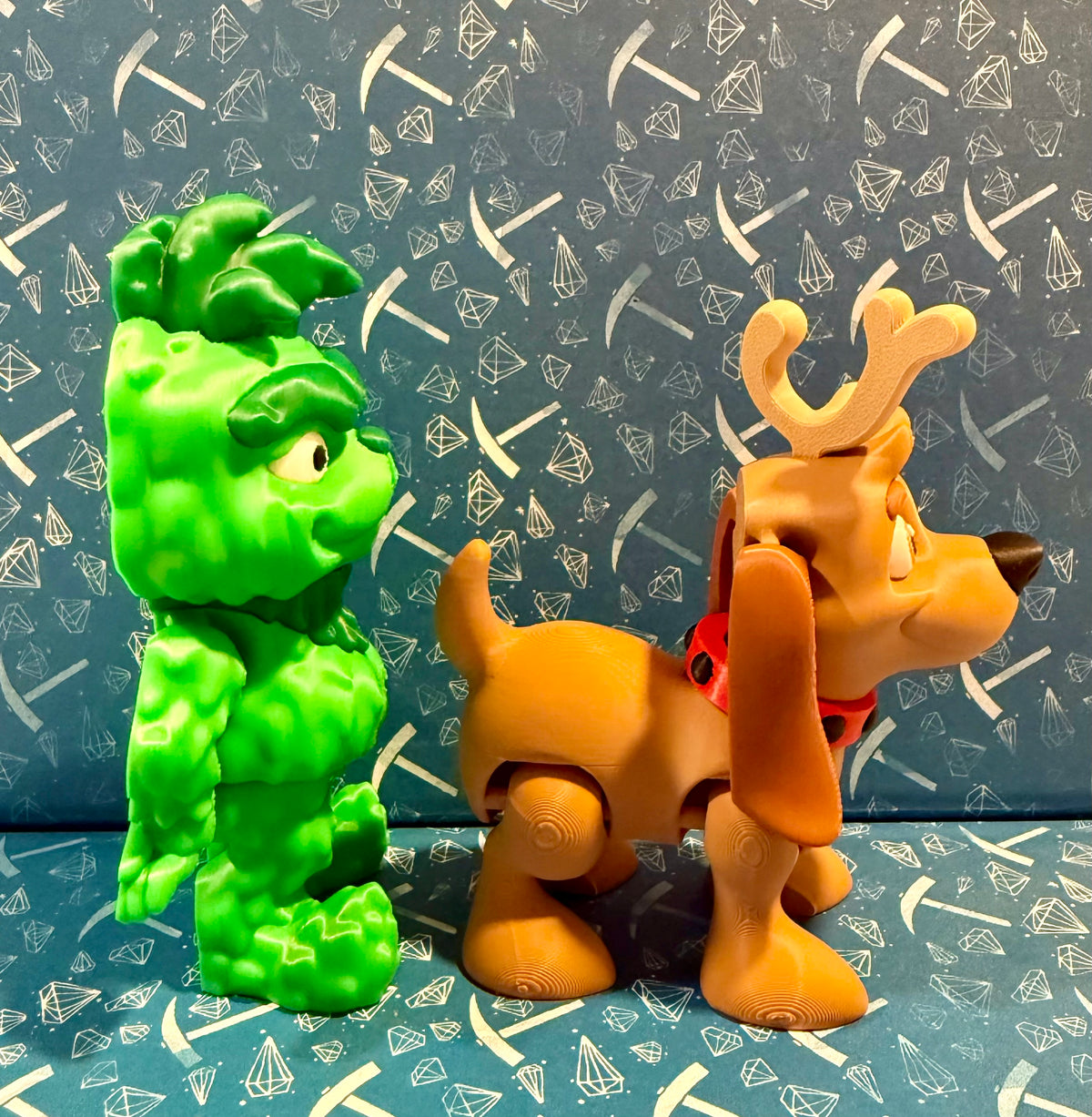 Grinch & Max articulating, 3-D printed models pair