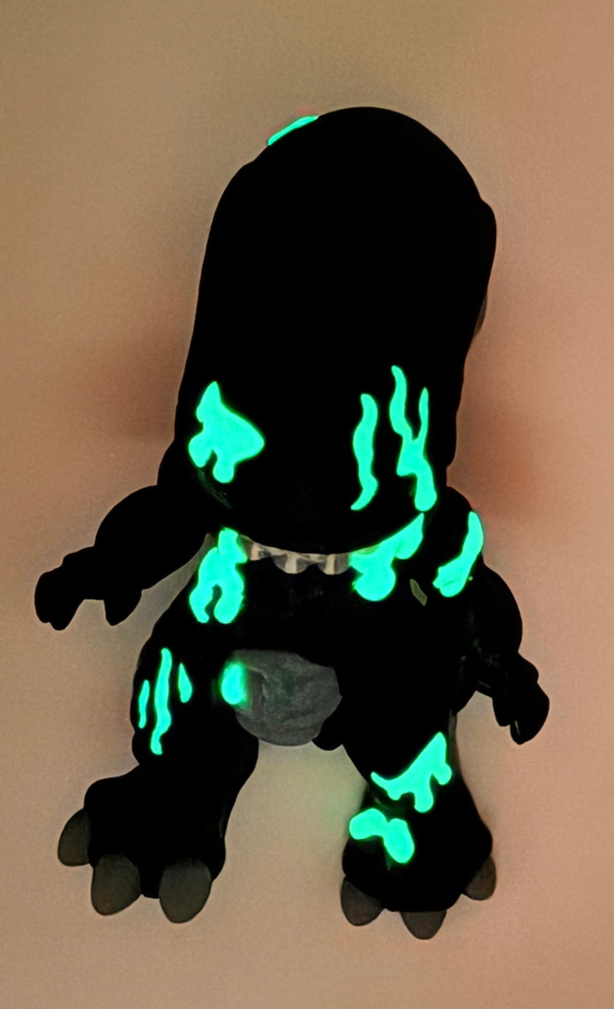 Xenomorph injured 3D printed Flexi – Glow in the dark Saliva & injury’s. SilverTeeth, 4” Tall