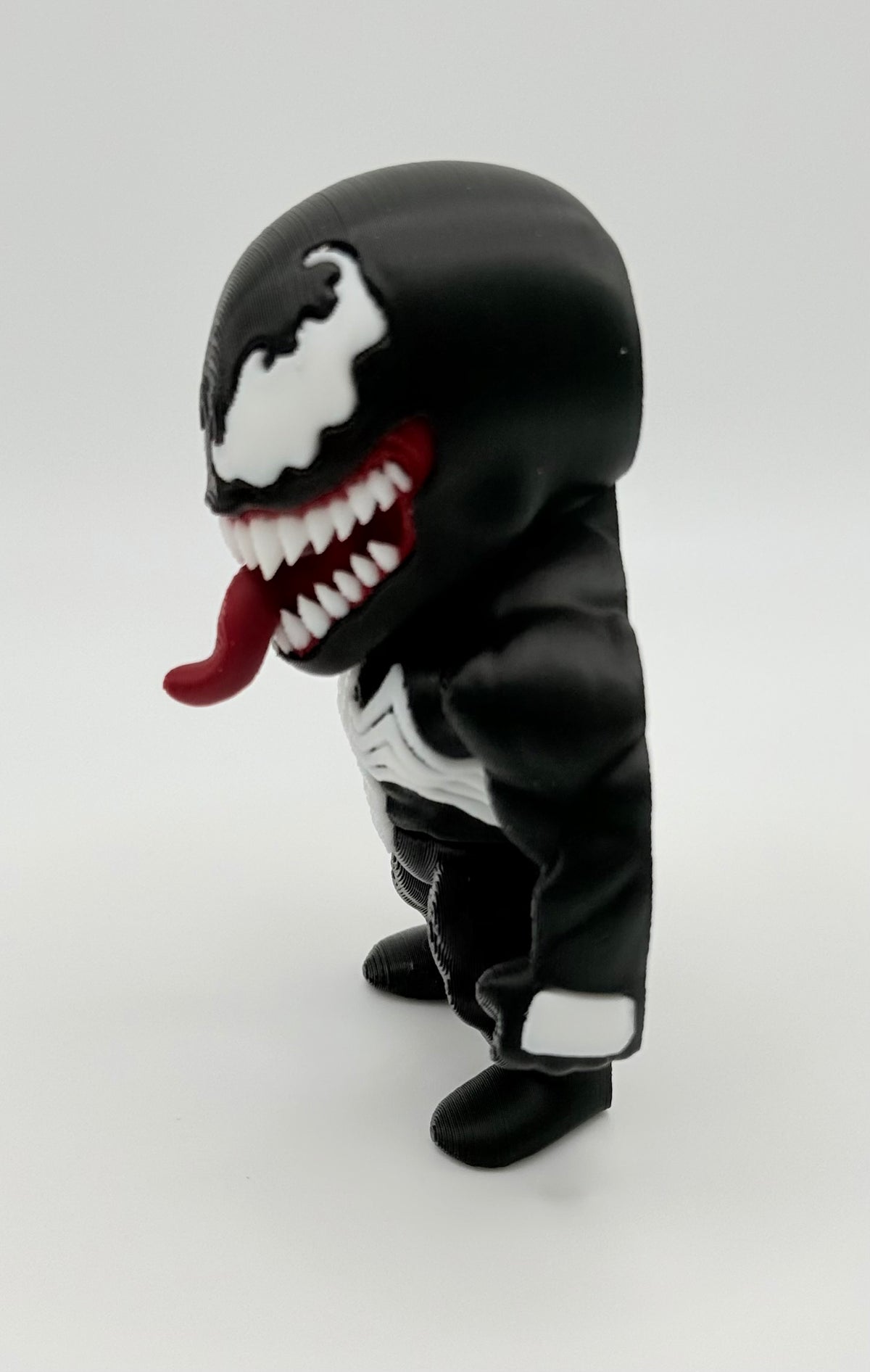 Venom Flexi – Tongue Out, Magnetic, 3” Tall