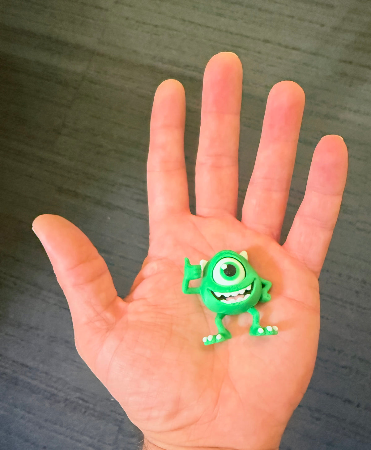 Mike Wazowski Flexi – Movable Eye, Glow Tongue, Magnetic