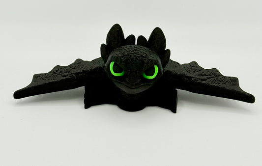 Toothless How to train your Dragons with glowing eyes